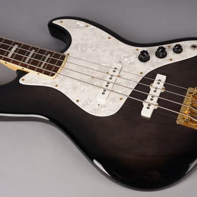 Fender Limited Edition The Ventures Jazz Bass - Japan 1996 - MIJ image 14