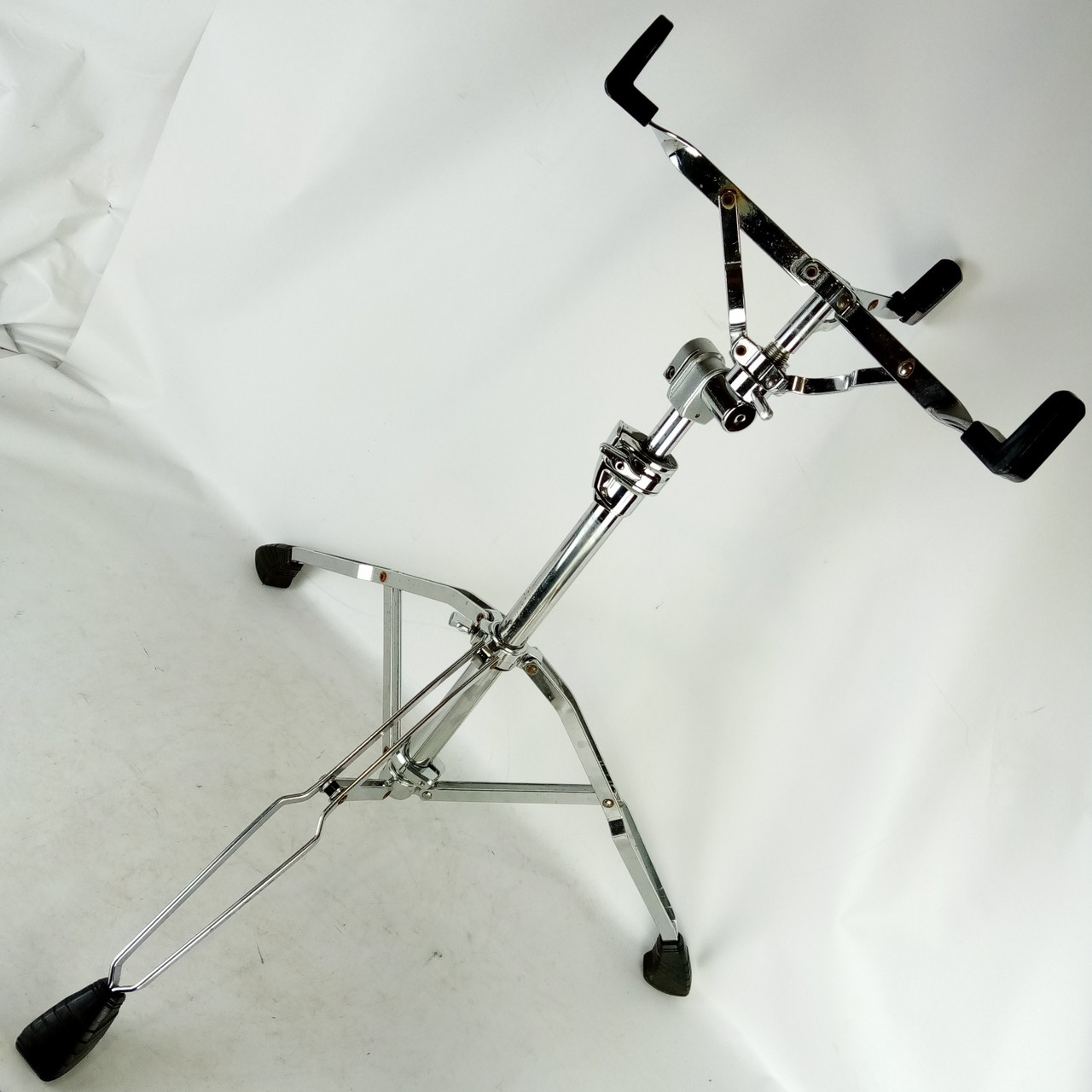 Pearl Snare Drum Stand Basket 7/8" Heavy Duty Double-Braced Tripod Adv Hardware — main photograph