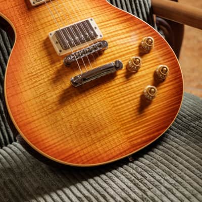 Gibson Les Paul Standard Premium Plus 2005 - Honeyburst image 6