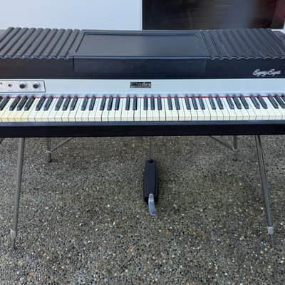 1978 Fender Rhodes Eighty Eight Stage piano 88 key - Worldwide Shipping! image 1