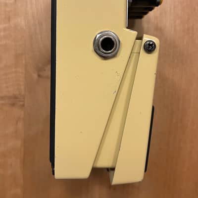 Boss FT-2 Dynamic Filter (Black Label) 1986 - 1989 - Yellow image 3
