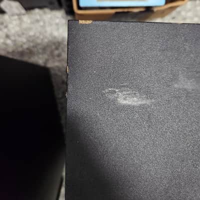 KLH L853B 8" Bookshelf Speaker Pair image 2