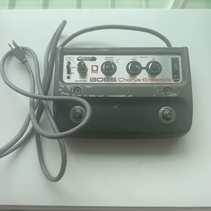 Boss CE-1 Chorus Ensemble | Reverb