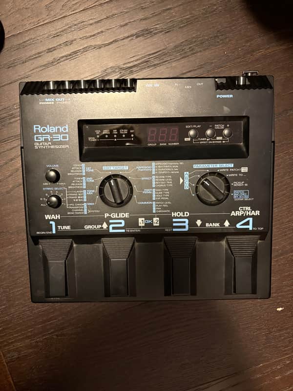 Roland GR-30 Guitar Synthesizer 1996 - 2000 - Black image 1