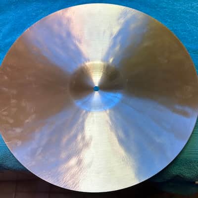 Name Brand 17" Signature Paper Thin Crash Cymbal, 768 Grams image 2