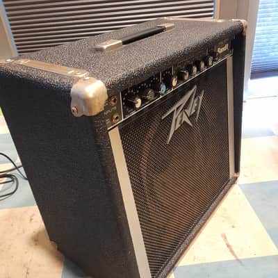 Peavey Solo Series Bandit Square Frame Amp image 8