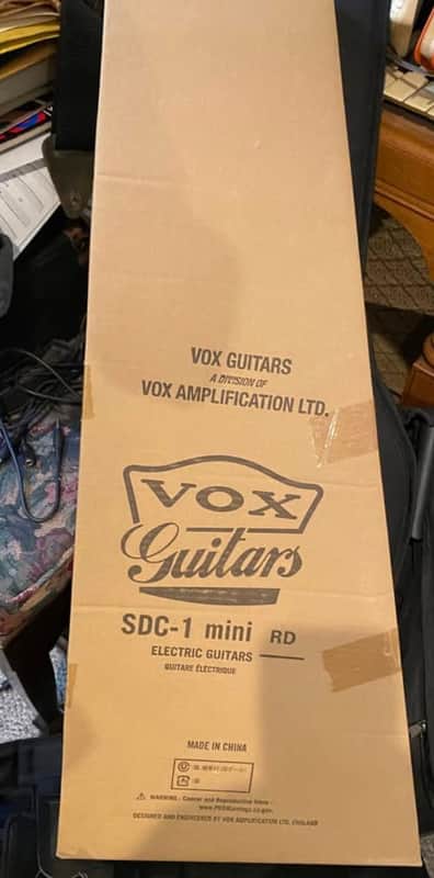 Vox SDC-1 travel electric guitar NEW image 1