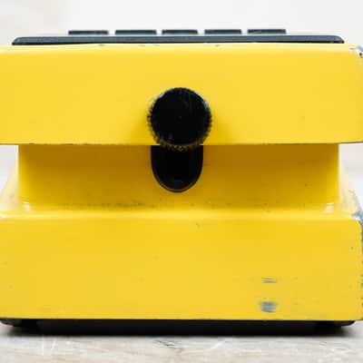 Boss OS-2 OverDrive/Distortion (Silver Label) 2002 Yellow w/ Manual image 3