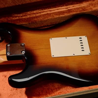 Fender American Vintage '57 Stratocaster 2000 - 2012 - 2-Color Sunburst image 11