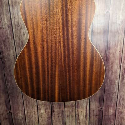 Teton STA105NT Acoustic Auditorium Solid Cedar Top image 6