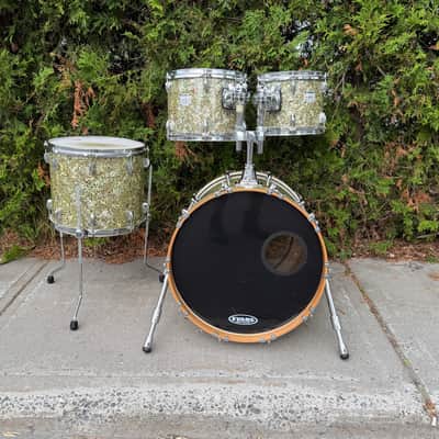 Yamaha Maple Custom Definitive 20 14 12 10 Drum Set in Mint Candy finish + Bonus 13" Tom Japan image 2