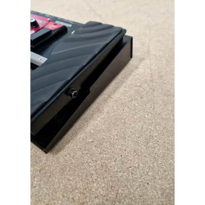 Boss RC-300 - Multi-Effects Pedals - Excellent w/ power supply image 7