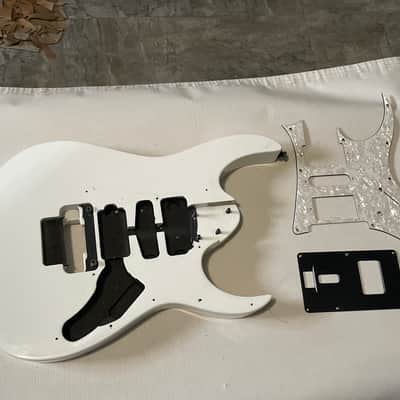 2011 Indonesian Ibanez RG350DXZ White Strat Basswood Guitar Body Edge Zero II ZPS2 Ready image 1