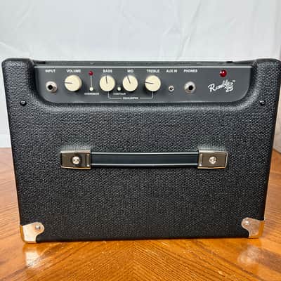 Fender Rumble 25 V3 25-Watt 1x8" Bass Combo image 3