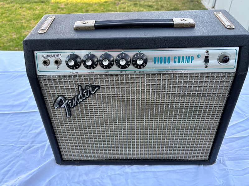 Fender Vibro Champ