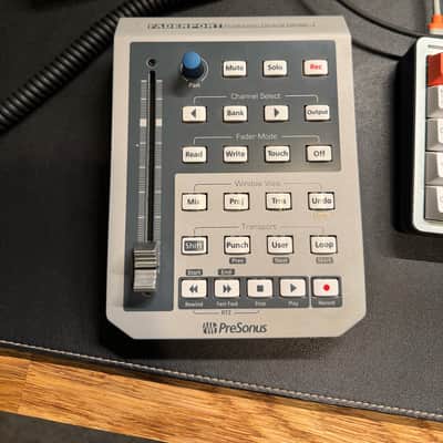 PreSonus Faderport USB DAW Transport Controller with Motorized Fader 2010s - Silver image 2