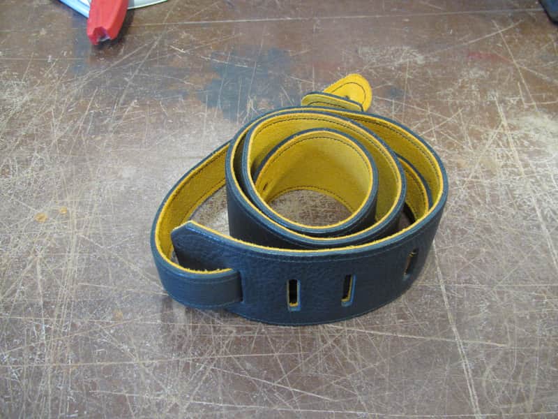 Italia Leather Straps Guitar Strap 2.5" Black Leather Excellent Condition image 1