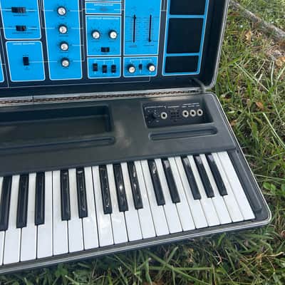 1970s Moog Sonic Six vintage analog synthesizer image 5
