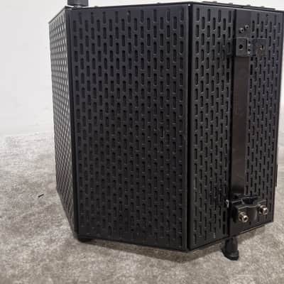 eStudio VB50 - Excellent image 2