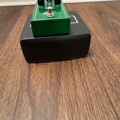 REVV G2 Overdrive V2 2025 - Green image 3