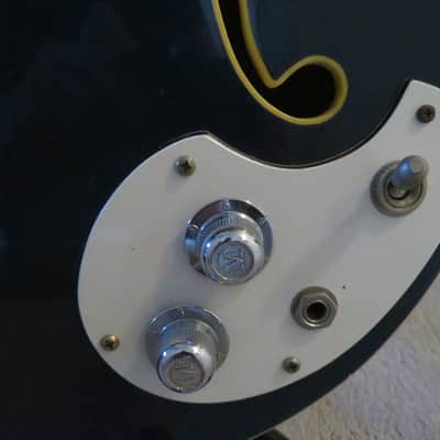 Mosrite Celebrity III Mark X 1967 - Phelum Blue image 9
