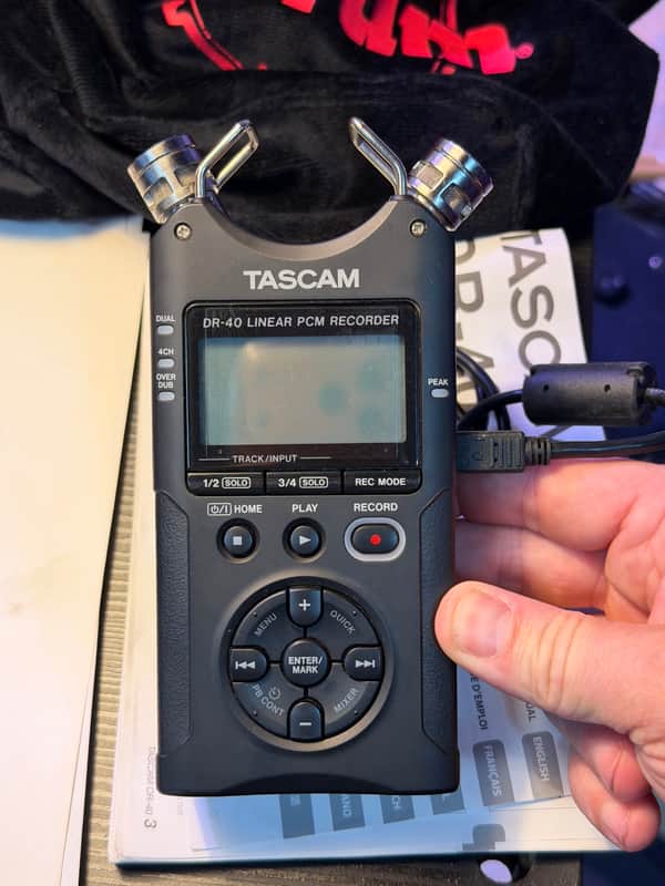 TASCAM DR40 Linear PCM Recorder image 1