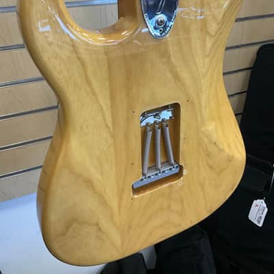 Fender stratocaster 2003 - Gloss image 15