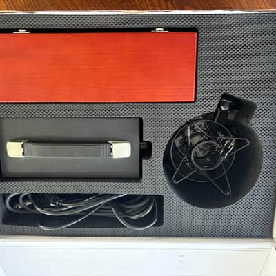 Warm Audio WA-251 Large Diaphragm Multipattern Tube Condenser Microphone 2019 - Present - Cream image 2