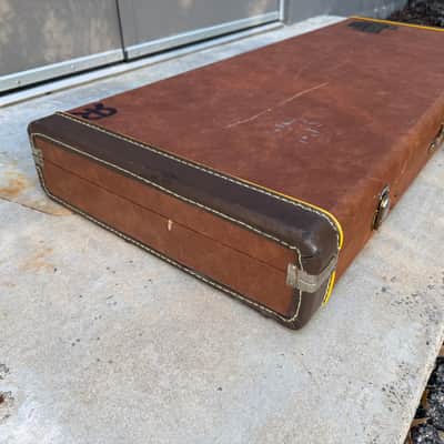 VINTAGE 80'S 90'S GENUINE GIBSON EXPLORER HARDSHELL CASE - TKL MADE IN CANADA - GOOD CONDITION - image 14