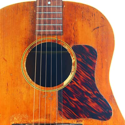 Gibson J-35 1939 - a real cannon of a guitar - amazing vintage dreadnought sound - check video! image 3