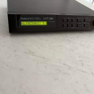 Roland MT-32 Multi-Timbral Synthesizer Module 1987 - 1992 - Black