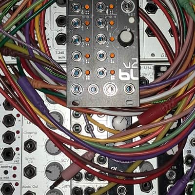 Blue Lantern Modules CMOS Master Clock Divider v2 image 1