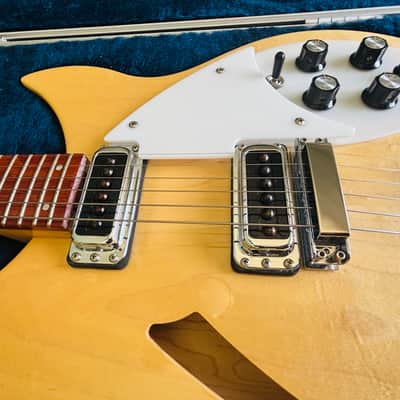1998 Rickenbacker 330 Mapleglo image 6