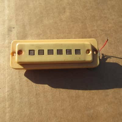 Vintage 1960s Teisco Lafayette Polaris National Guitar Pickup with Ring 5.69K image 3