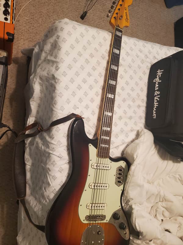Squier Classic Vibe Bass VI 2019 - Present - 3-Color Sunburst image 1