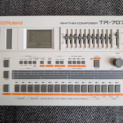 Roland TR-707 Rhythm Composer 1985 - White