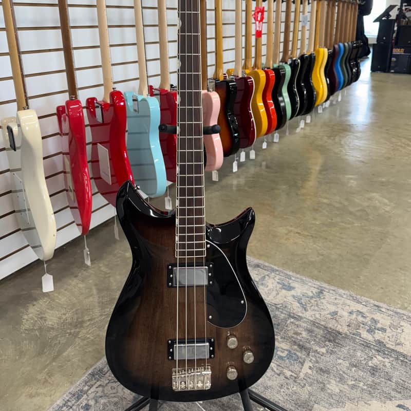 Gretsch Junior Jet II Bass with Walnut Fretboard | Reverb Canada