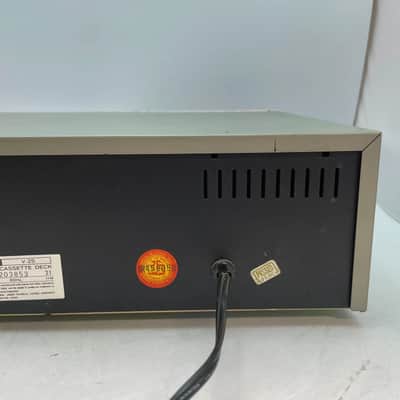 TEAC V-25 Stereo Cassette Deck TESTED POWERS ON FOR PARTS OR REPAIR ONLY image 9