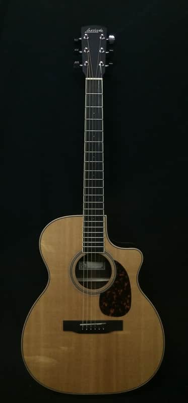 Larrivee OMV-03RE Natural image 1