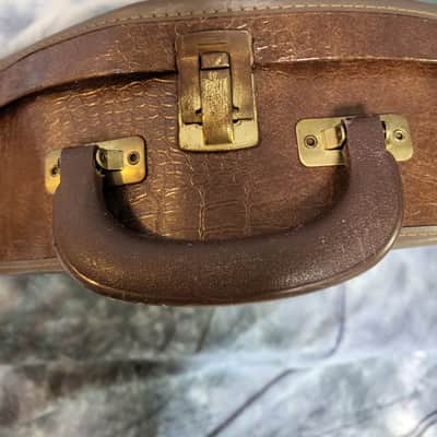 Vintage RARE 1965 Japan Soft Shell Guitar Case Greco Ibanez Guyatone Faux Lizard Print Gold Interior image 6