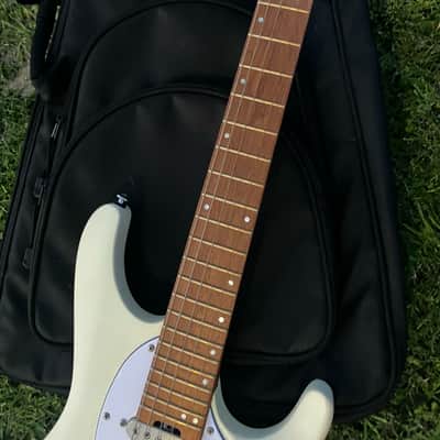 Ibanez ICHI10-VWM Ichika Nito Signature Quest 2021 - Vintage White Matte image 4