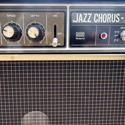 Roland JC-120 Jazz Chorus 2-Channel 120-Watt 2x12" Guitar Combo made in Japan in1982 image 10