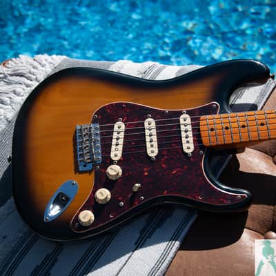 1998 Fender American Vintage Reissue 1957 Stratocaster - Professional Set Up w Perfect Frets/Action/Intonation! image 9