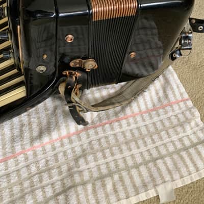 Hohner Gola ? 1950-1980 ? Gloss black image 11