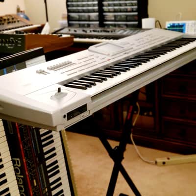 MUST SEE!!! KORG PA1X PRO 76 IN FACTORY BOX! FULLY SERVICED IN AMAZING CONDITION! image 9