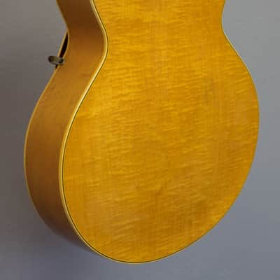 1941 Gibson L-4  [Natural] image 7