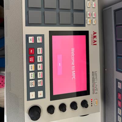 Akai MPC Live II Standalone Sampler / Sequencer Retro Edition 2020 - Present - Grey image 12