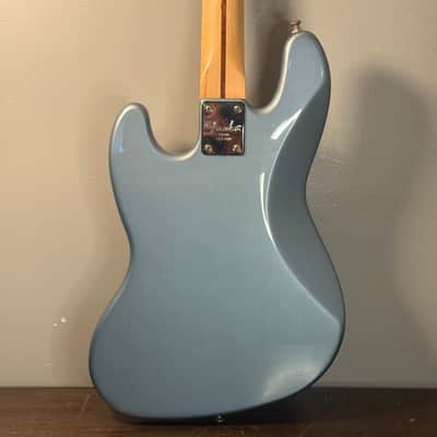 Fender Standard Jazz Bass Blue Agave Bild 6