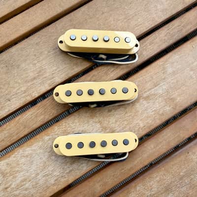 Proper Pickups "Froosh" Handwound Single Coil Stratocaster Pickup Set w/ Treble Bleed & PIO Capacitor—Aged White image 1