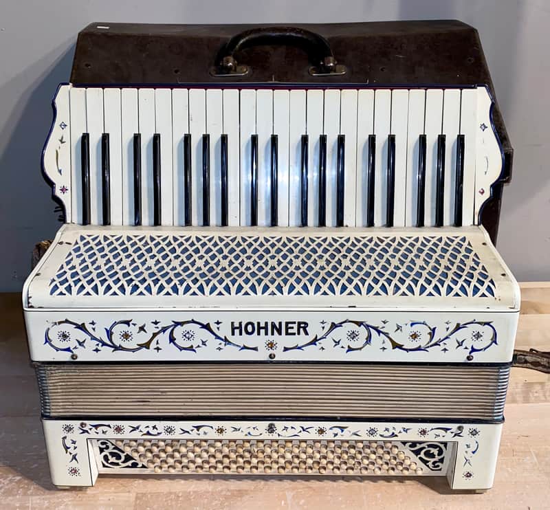 Hohner Vintage 1930's White Accordion Very Cool Original Case, Help Small Business & Buy it Here ! image 1